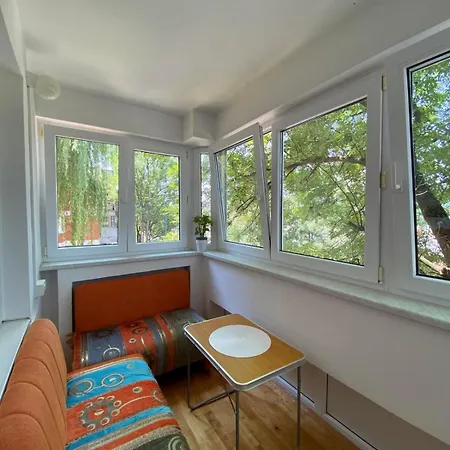 Center Escape Quiet And Bright *